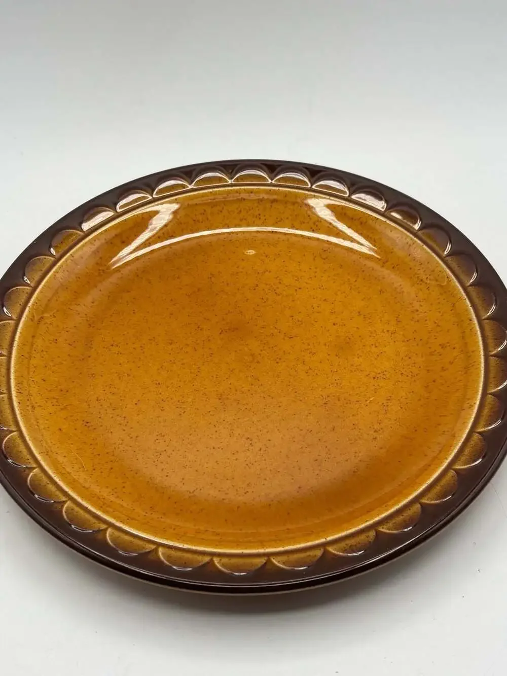 Pair Homer Laughlin Golden Harvest II Dinner Plates 10.25 Inch